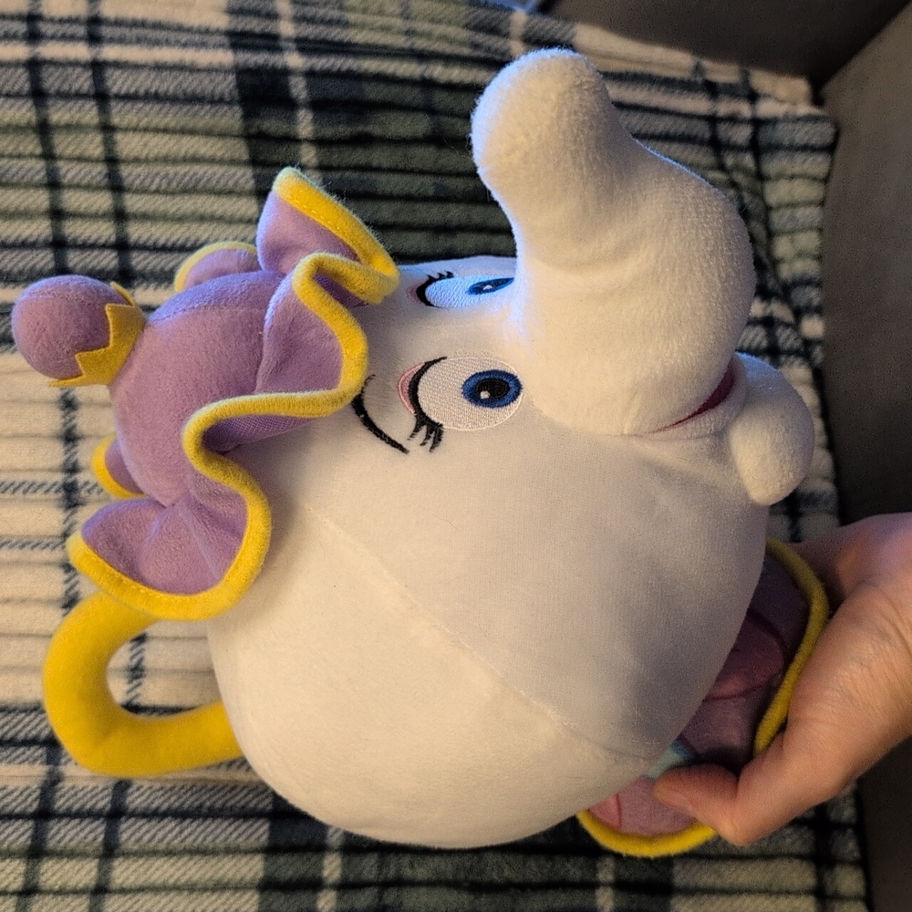 Disney Mrs. Potts Plush - Picture 9 of 11